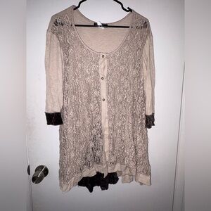 Elegant Lace Button-Up Blouse in Cream